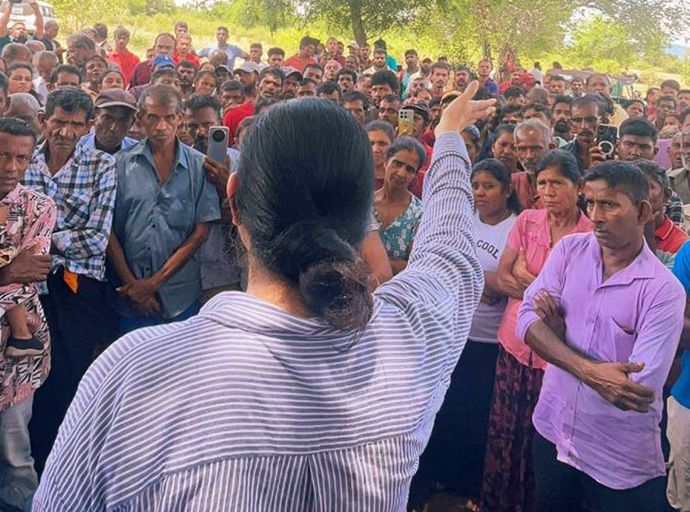 ලිය බලයේ අම්මාවරුනේ